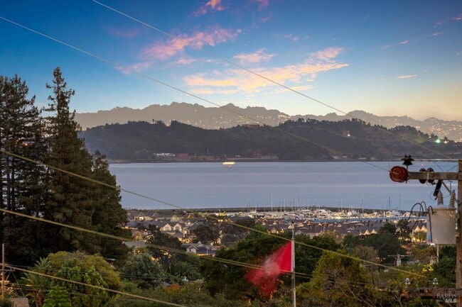 Building Photo - 48 Junipero Serra Ave