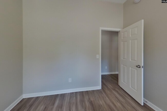 Building Photo - 12 New Stock Ct