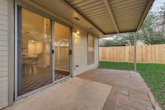 Building Photo - 6714 Mistflower Ln