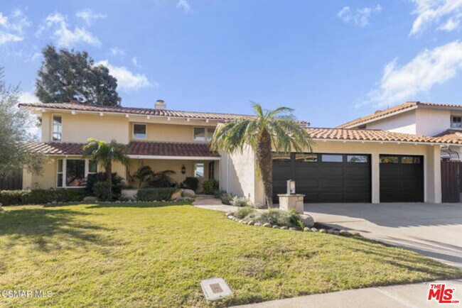 Building Photo - 987 Brookview Ave