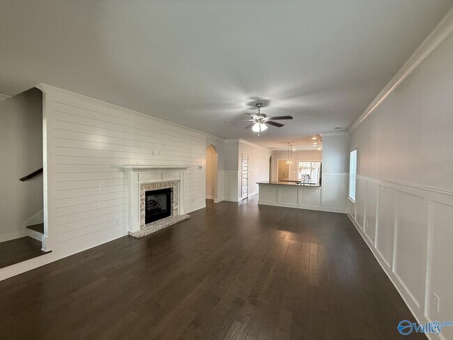 Building Photo - 22 Desert Oak Ct SW