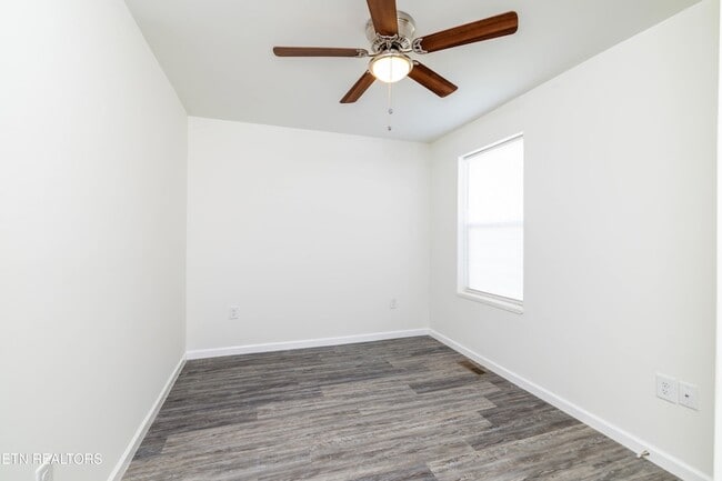 Building Photo - 1732 Jourolman Ave