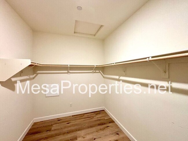 Building Photo - 12594 Ava Loma St
