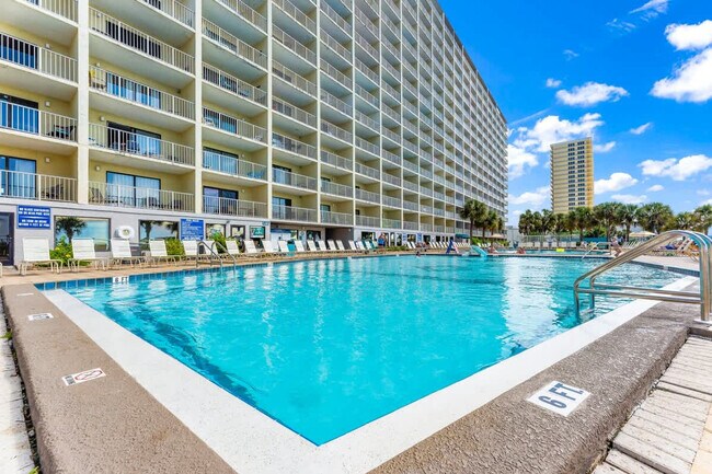 Building Photo - 5004 S Thomas Dr