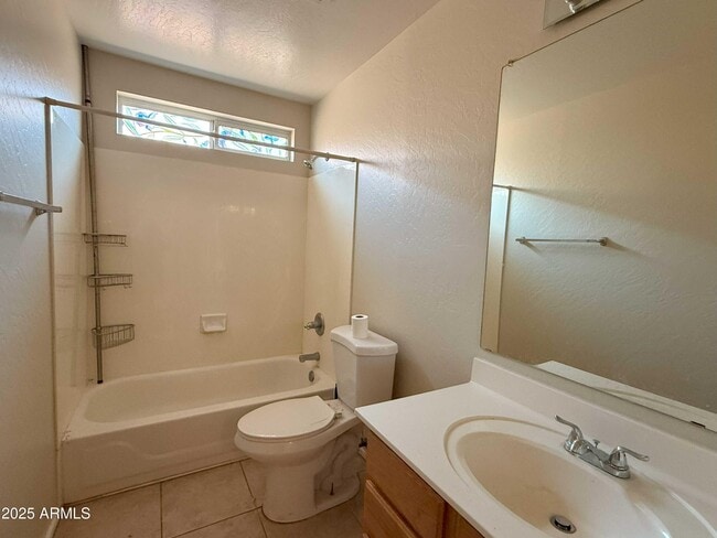 Building Photo - 137 W Mountain Sage Dr