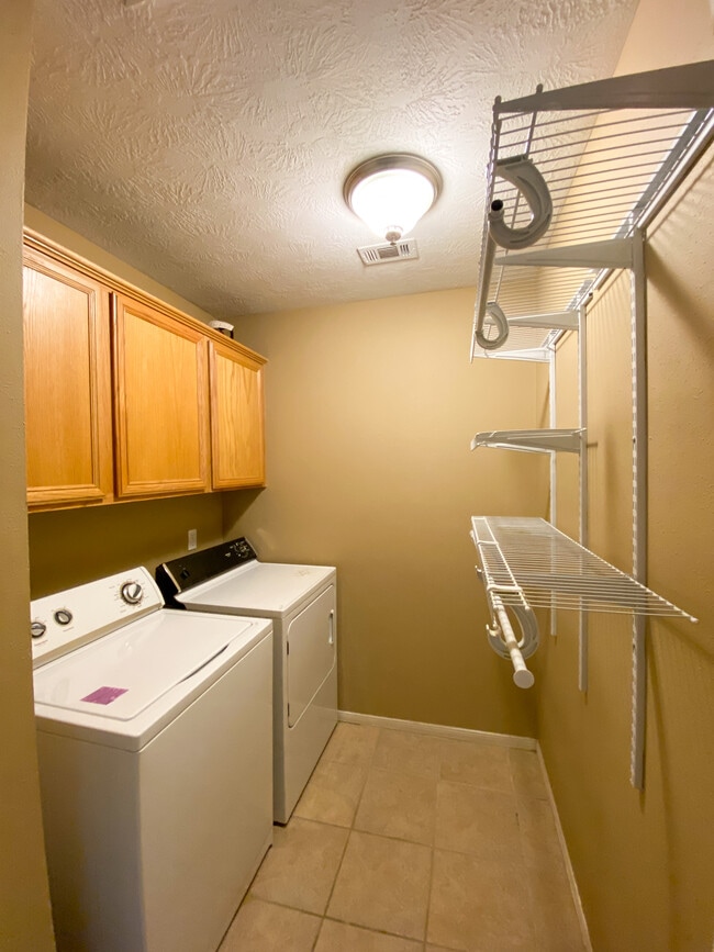 Building Photo - 2408 Brittain Ct