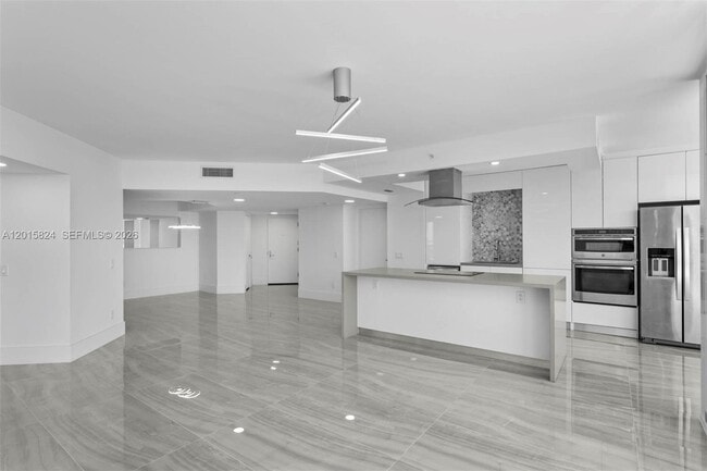 Building Photo - 21055 Yacht Club Dr