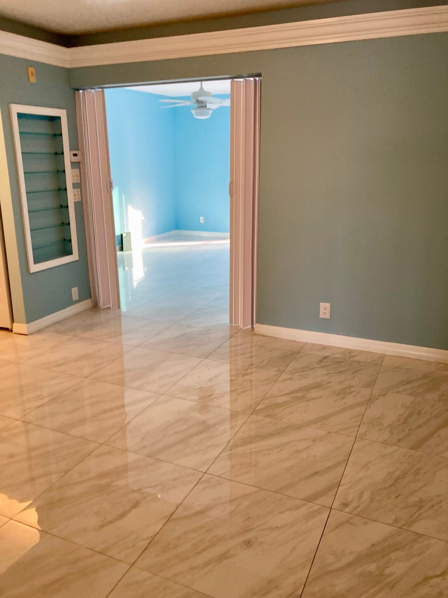 Building Photo - 950 S Kanner Hwy