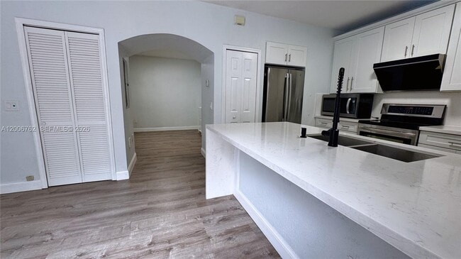 Building Photo - 15810 SW 40th St