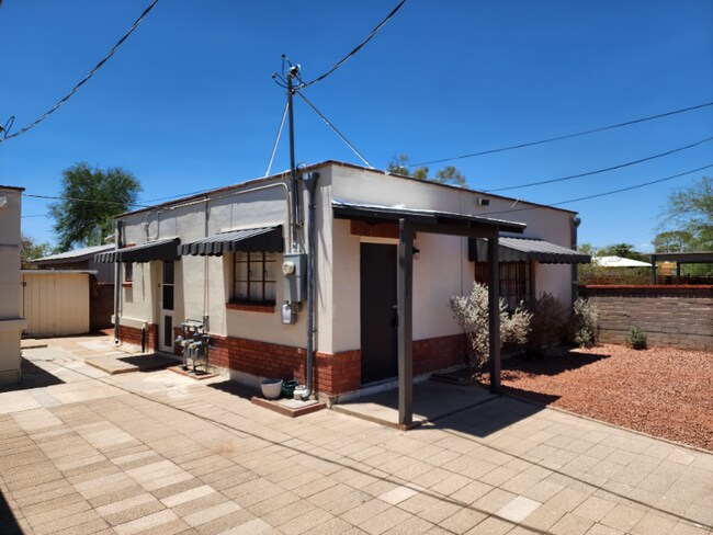Building Photo - 1207 N Palo Verde Blvd