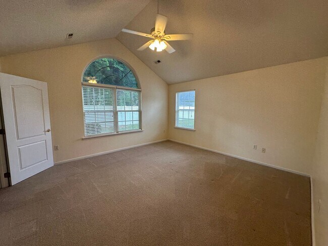 Building Photo - Call Amanda Tate at (757)289-6810 for more information