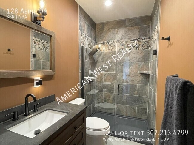 Building Photo - 128 Aerie Dr