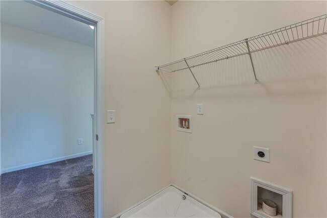 Building Photo - 5317 Burrus Ln