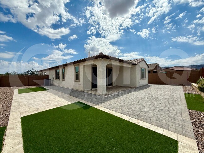 Building Photo - 6908 S 12th Way