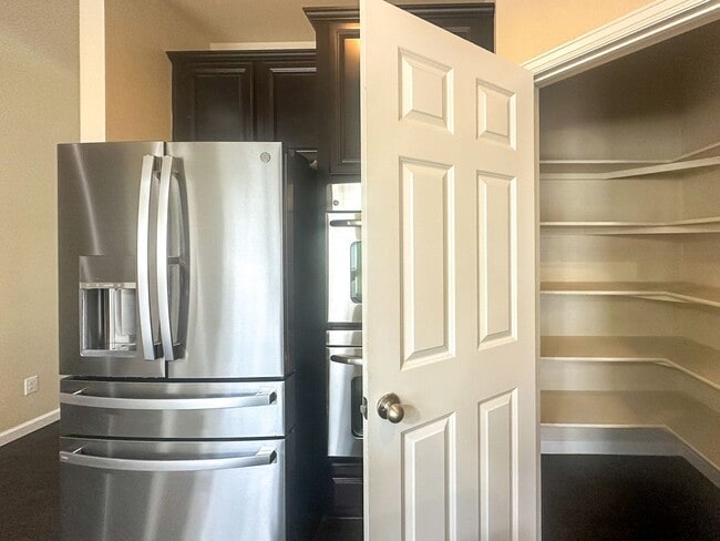 Building Photo - The price can't be beat!