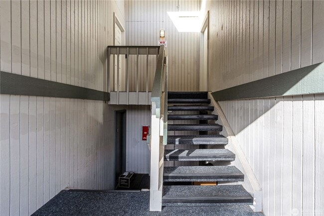 Building Photo - 419 S 325th Pl