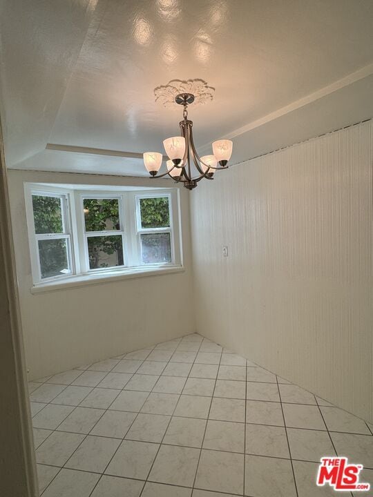 Building Photo - 211 S Arnaz Dr