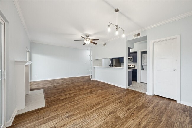 Building Photo - 18809 Egret Bay Blvd