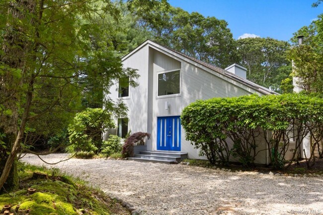 Building Photo - 24 Quogue Riverhead Rd