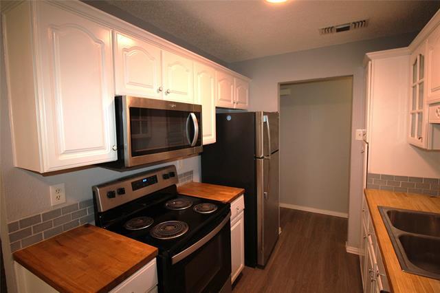Building Photo - 4744 Meadow Trail Dr