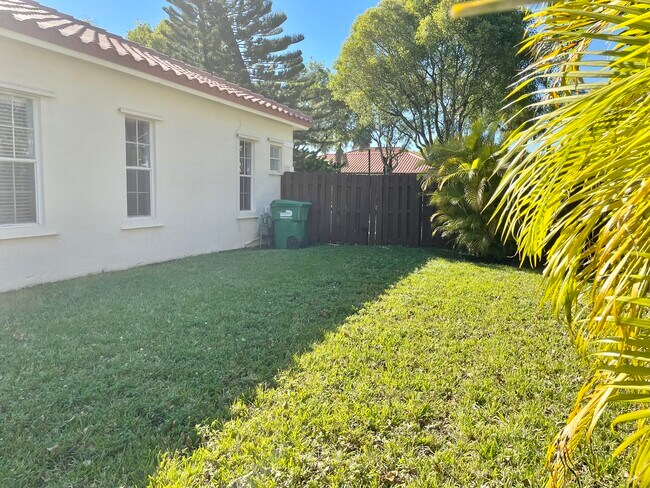 Building Photo - 5773 NW 99th Ave