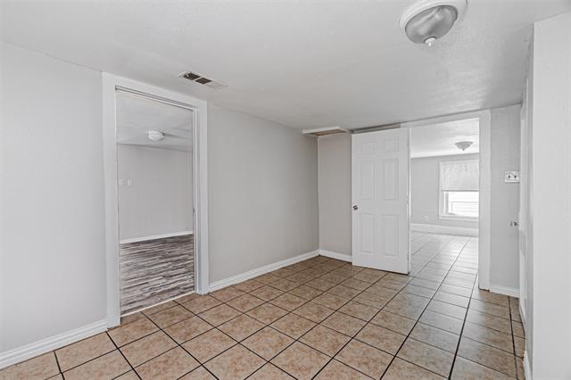 Building Photo - 3213 Obenchain St