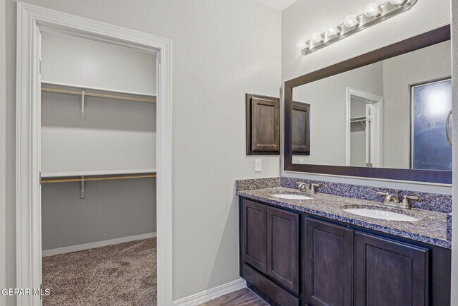 Building Photo - 14828 Tierra Coruna Ave