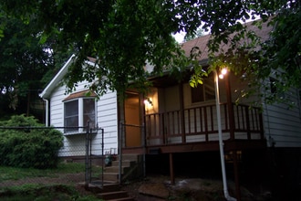 Building Photo - 1522 Belasco Ave