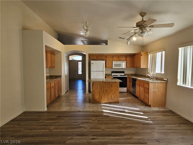 Building Photo - 3519 Ocatillo Mesa Way