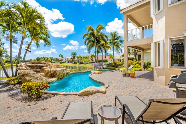 Building Photo - 4600 Mariners Cove Dr