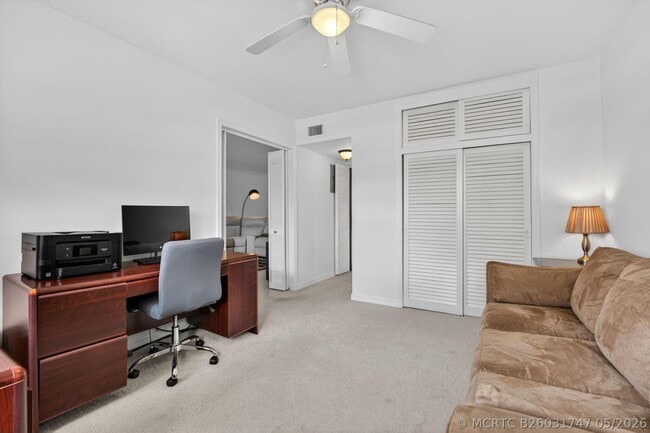 Building Photo - 1021 Hillsboro Mile