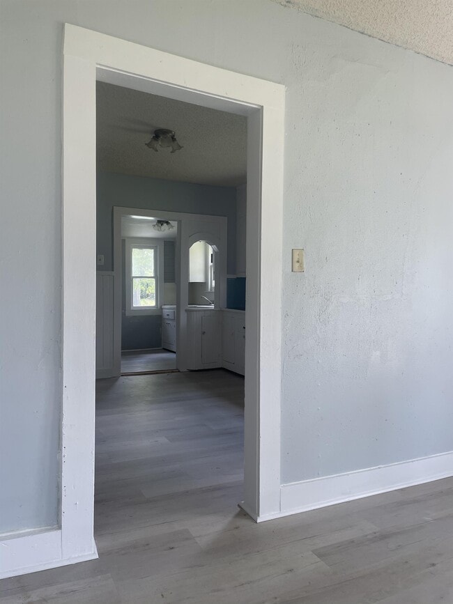 Building Photo - 118 Bancroft Blvd