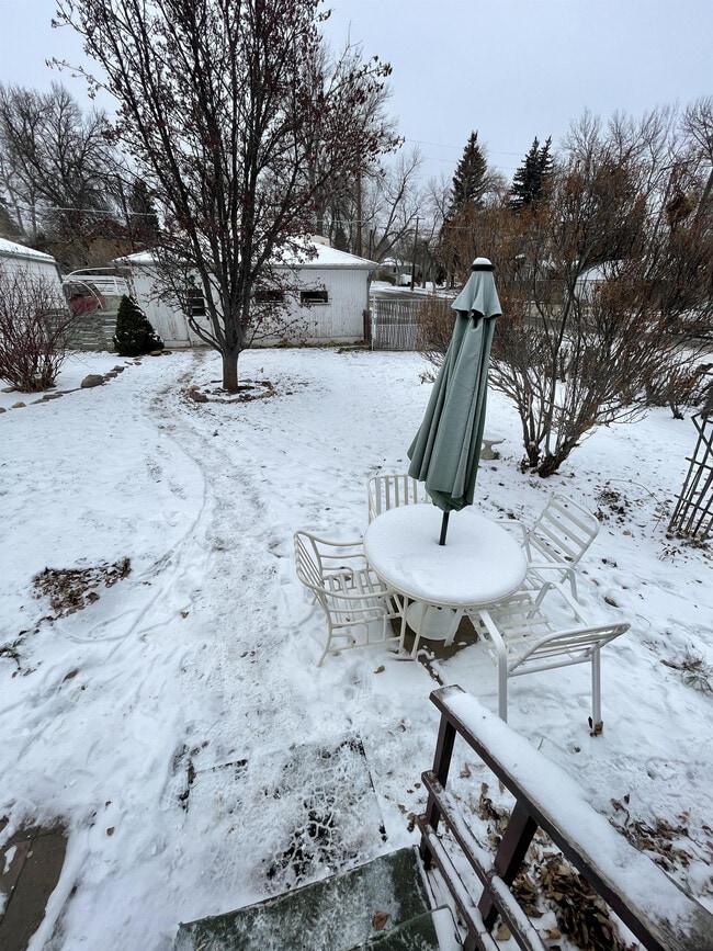 Building Photo - 2025 2nd Ave N