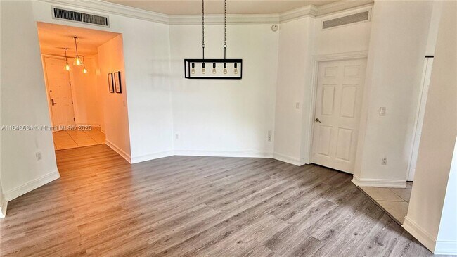 Building Photo - 3001 NE 185th St