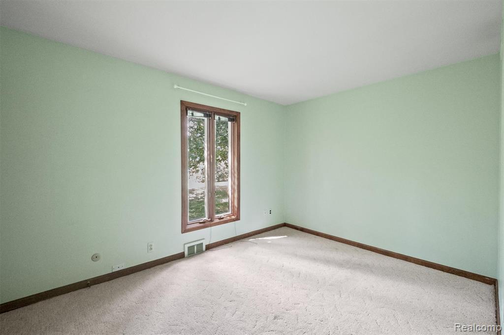 Building Photo - 3275 Chickering Ln