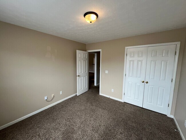 Building Photo - Welcome to the Broadfield Subdivision !! A Place to Call Home.