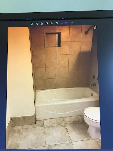 Building Photo - 2608 Muriel St NE