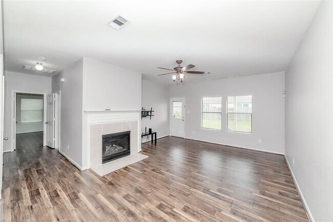 Building Photo - 5318 Fossil Stone Ln