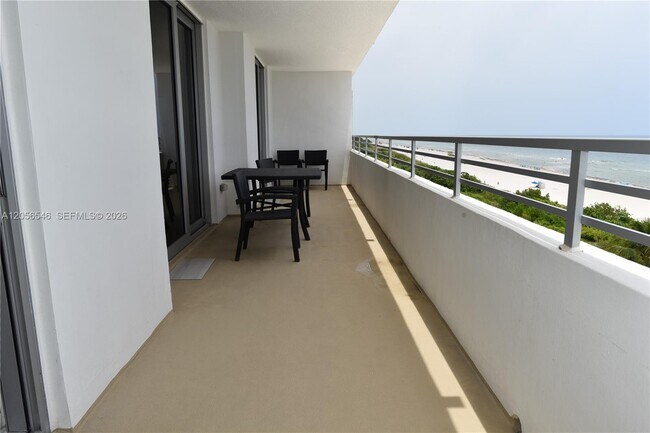 Building Photo - 5555 Collins Ave