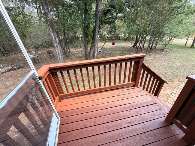 Building Photo - 200 Texas Oak Dr
