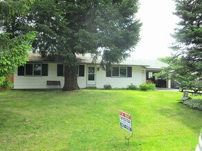 Building Photo - 4-Bed, 2.5-Bath Single Family Home in Hayden