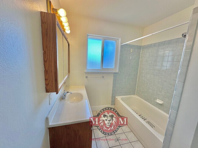 Building Photo - 2332 W 6200 S