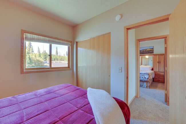 Building Photo - 91400 Ryan Gulch Rd