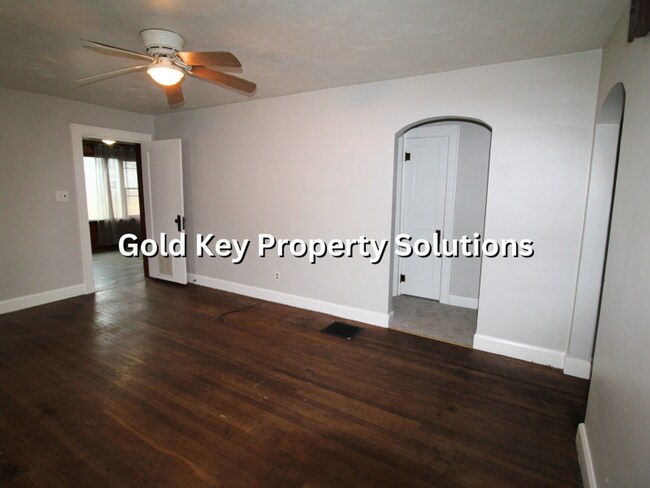 Building Photo - Large 2 BR 1 BA House with Family Room, Basement, Garage, and Separate Storage Building (SECTION ...