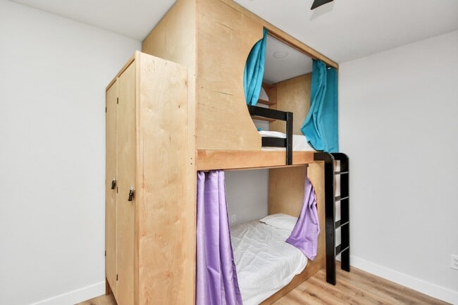 Building Photo - 5115 Clay St