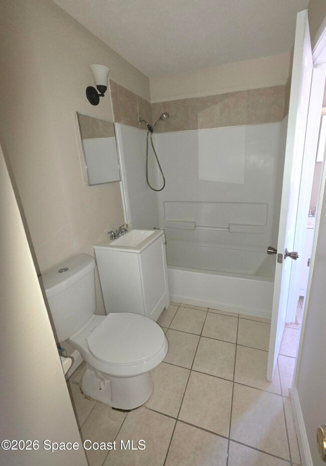 Building Photo - 4415 Coleridge Ave