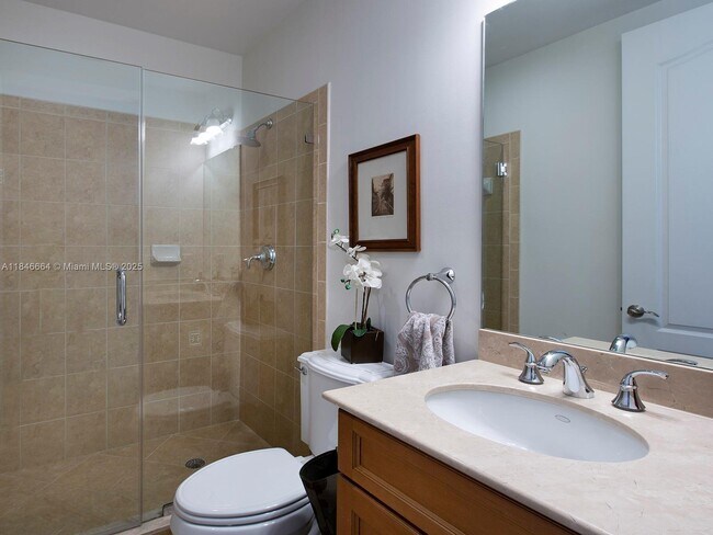 Building Photo - 7713 SW 54th Ct