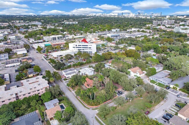 Building Photo - 12287 NE 7th Ave