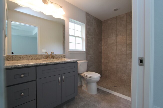 Building Photo - Spacious 3-Bedroom Home with No HOA, Pet-Friendly & Natural Gas – Summerfield Living