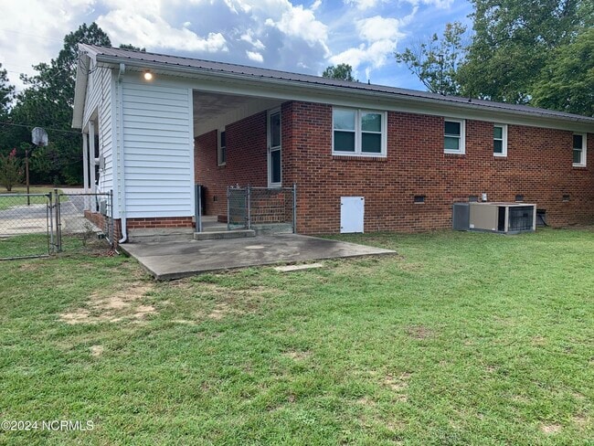 Building Photo - 1708 McDonald Ave